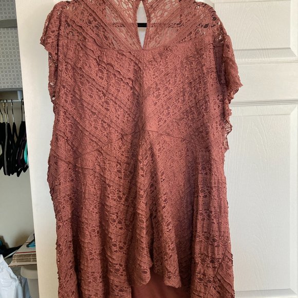 NWT Torrid Lace Top Blouse Size 6 Plus Size Mauve - Picture 4 of 4